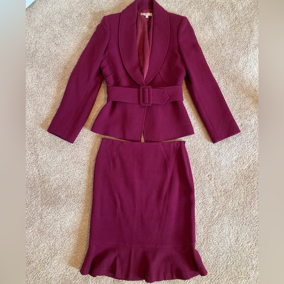 Jackets & Blazers - Vintage Luca Luca waist nipping made in Italy blazer and skirt set.